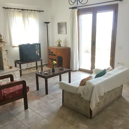 Elisavet's House Апартаменты Levktron