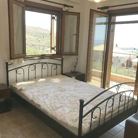 Апартаменты Elisavet's House *