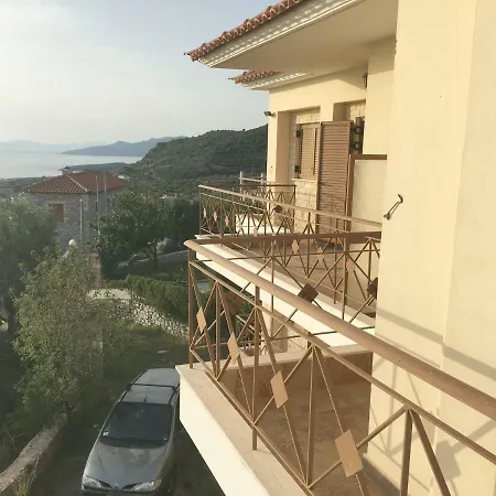 Апартаменты Elisavet's House *